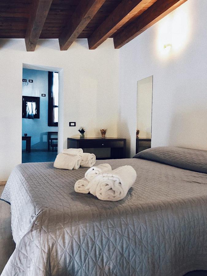 Le Quattro Chiavi Apartment Palermo Bagian luar foto