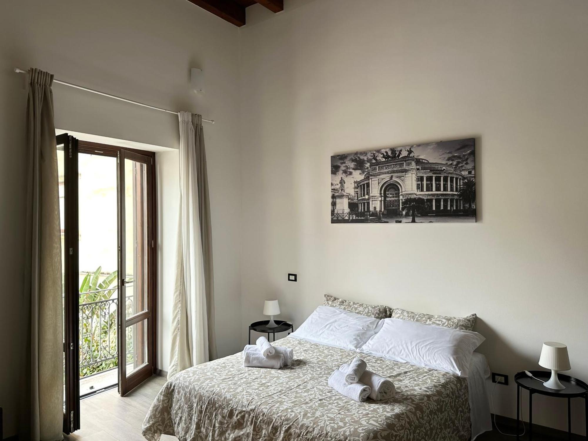 Le Quattro Chiavi Apartment Palermo Bagian luar foto